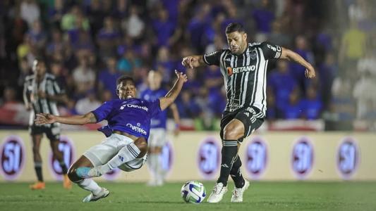 Jogador foi punido em clássico desse final de semana