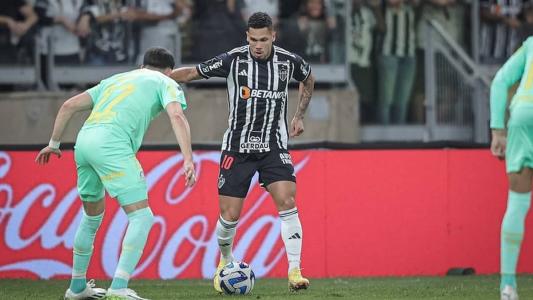 Jogador foi titular no jogo contra o Palmeiras