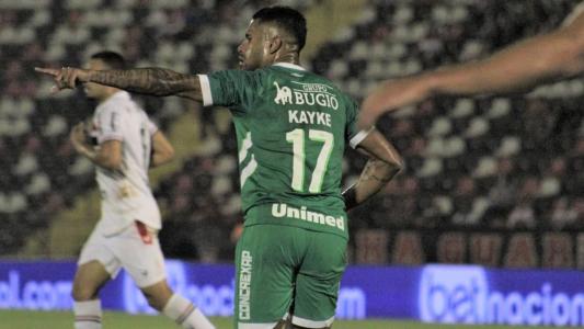 Jogador marcou os dois gols da vitória da Chapecoense