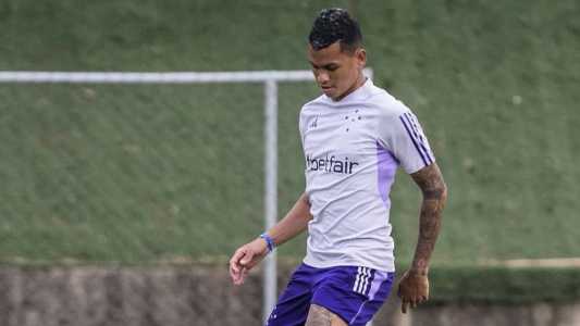 Jogador retornou aos gramados de maneira integral nesta segunda (29)