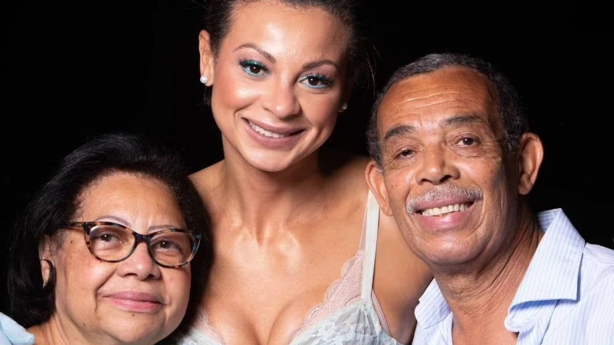 Pais de Walewska se manifestam pela primeira vez após morte da filha