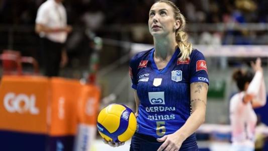 Jogadora está de contrato renovado para a temporada 2023/24