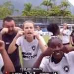 Botafogo bate Flamengo no feminino, e jogo termina com briga generalizada