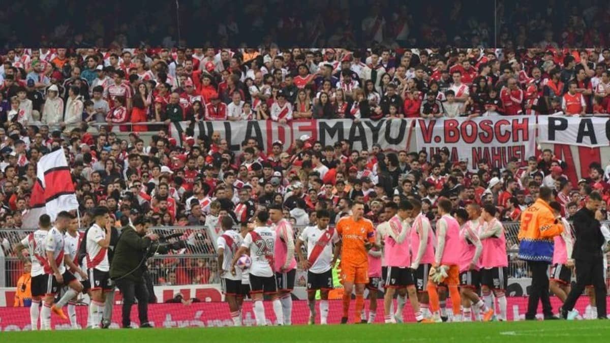 Partida do River Plate é suspensa por morte de torcedor no estádio