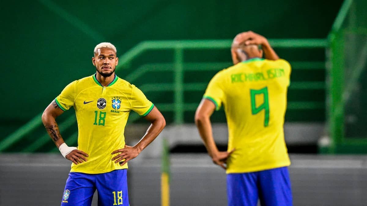 Danilo critica atuação da Seleção e diz que jogadores precisam 'aprender'