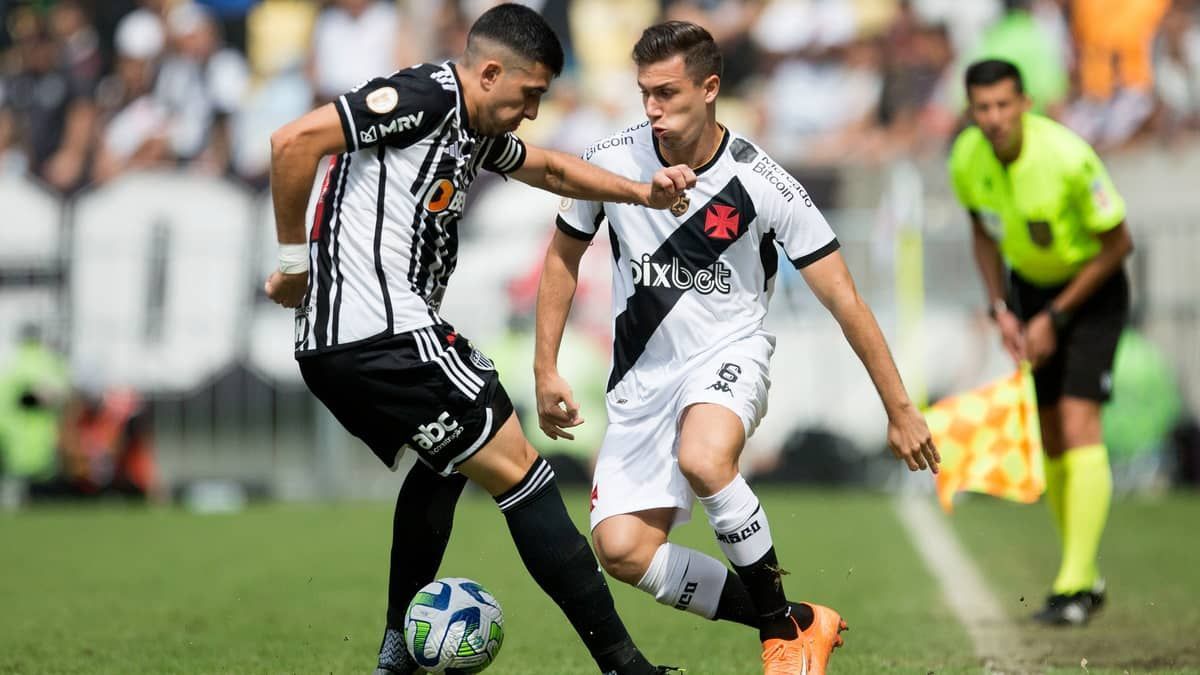 Vitória sobre o Atlético leva Vasco à série inédita neste Brasileirão