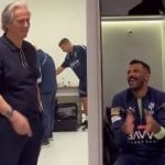 Jogadores do Al-Hilal aplaudem 'mister' Jorge Jesus após vitória no Sauditão