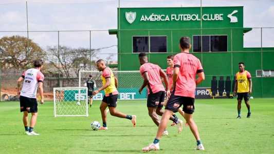 Jogadores do América voltam aos treinamentos nesta quarta-feira (6)