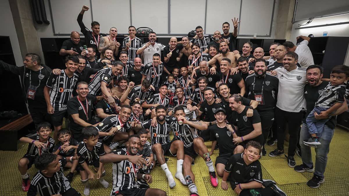 'Ai credo': jogadores do Atlético comemoram título no Mineirão