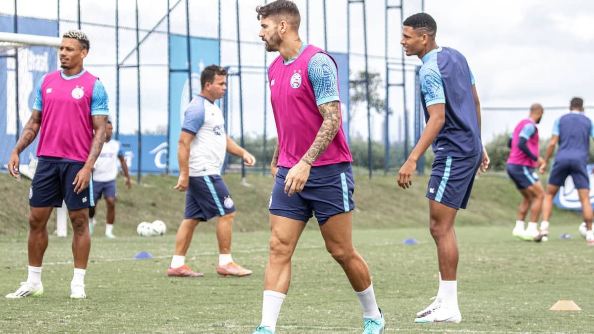 Bahia faz trabalho tático e de finalização de olho no Bragantino