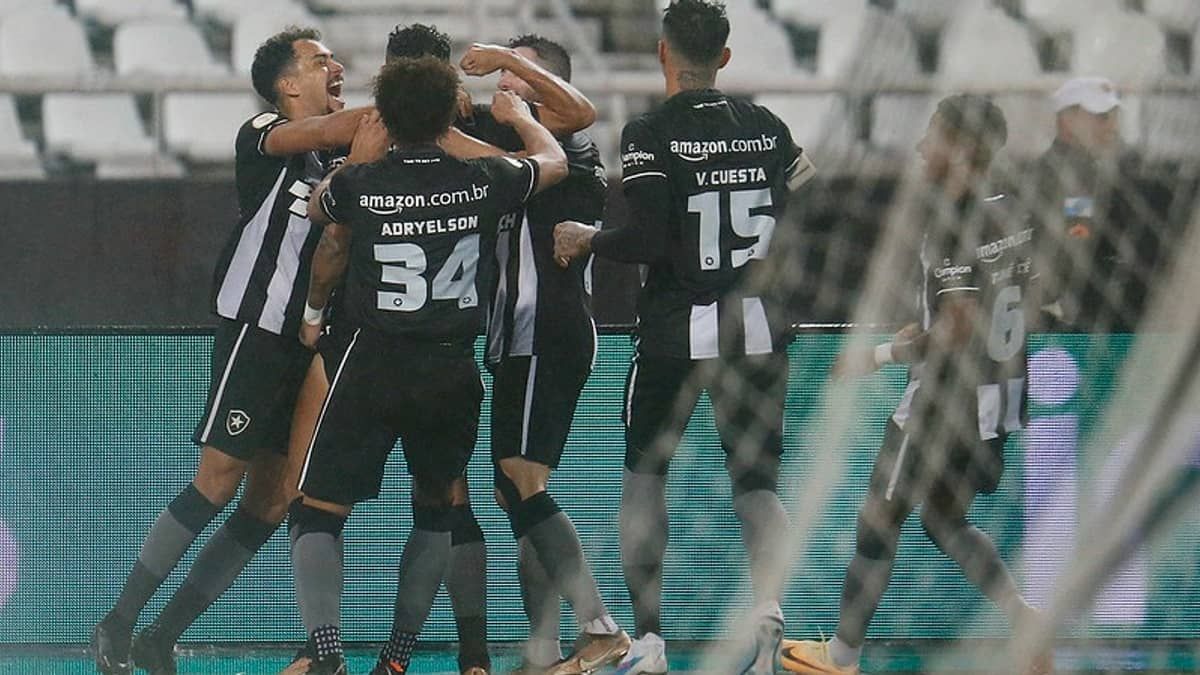Botafogo defende maior sequência invicta em anos contra o Atlético