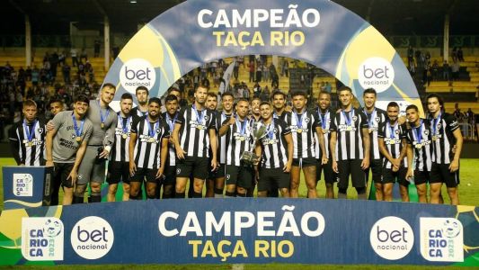 Jogadores do Botafogo no duelo contra o Audax, pelo Campeonato Carioca