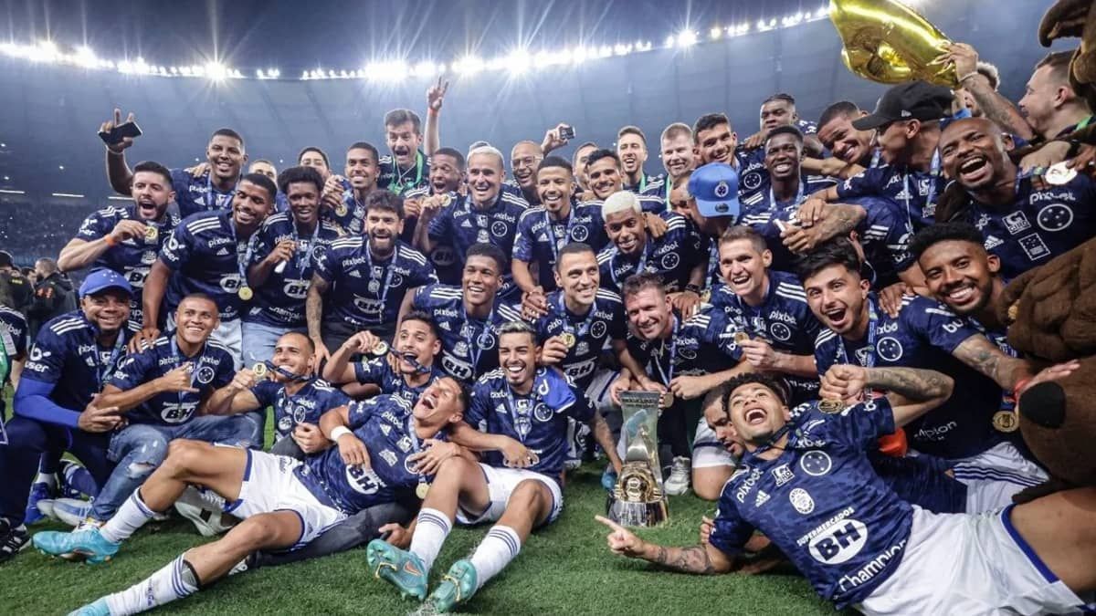 Cruzeiro de volta à Série A: veja quem já saiu e quem já chegou para 2023