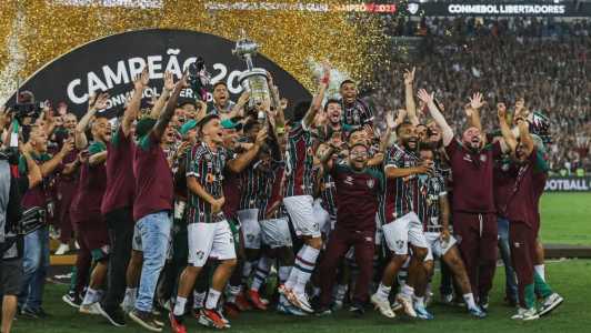 Jogadores do Fluminense comemorando o título da Libertadores
