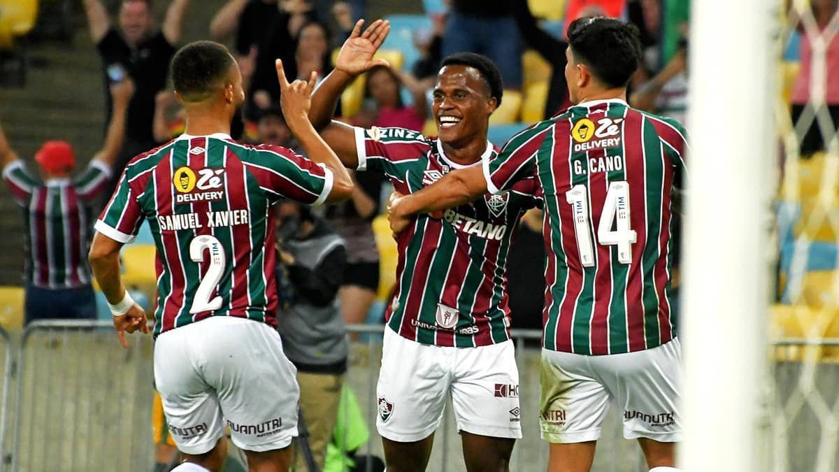 Fluminense vence o Palmeiras e ultrapassa o rival na tabela do Brasileirão