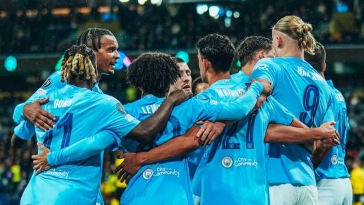 Jogadores do Manchester City durante partida pela Champions League