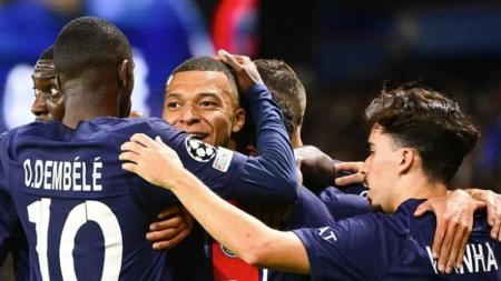 Jogadores do PSG durante partida contra o Milan, nesta quarta, pela Champions