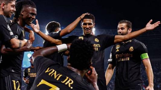 Jogadores do Real Madrid em partida contra o Napoli
