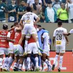 Santos vira sobre o Palmeiras na Arena Barueri e engata terceira vitória seguida no Brasileirão
