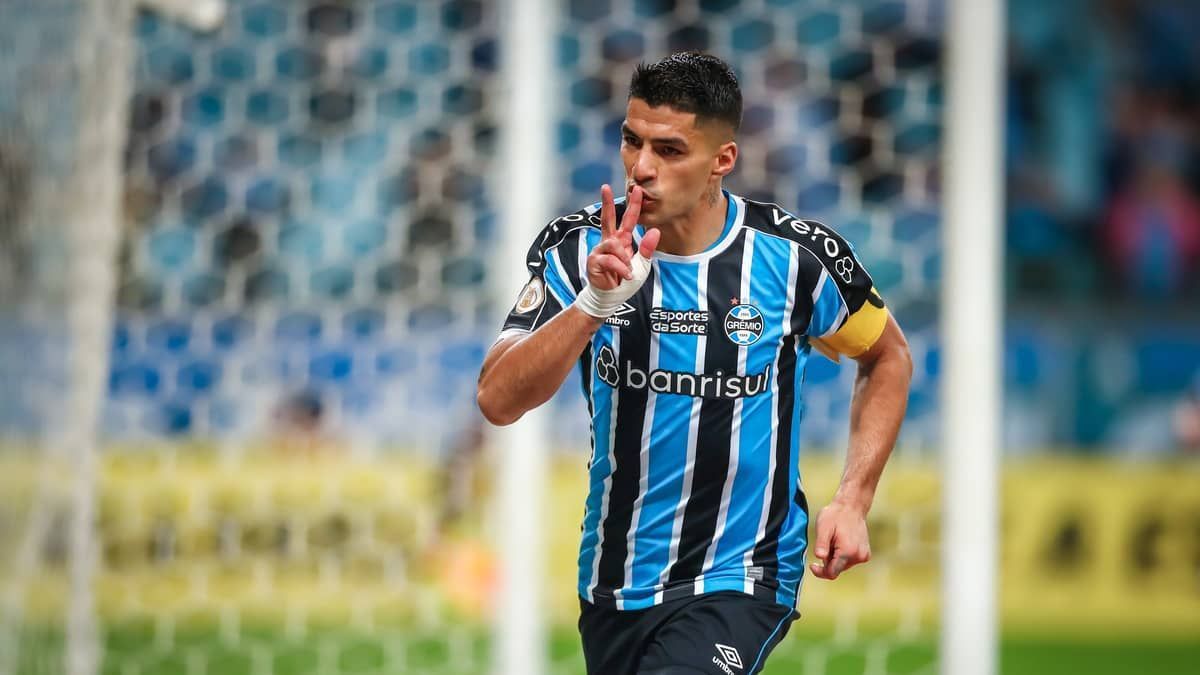 Jogadores do Grêmio falam sobre futuro de Suárez: 'Até quando aguentar'