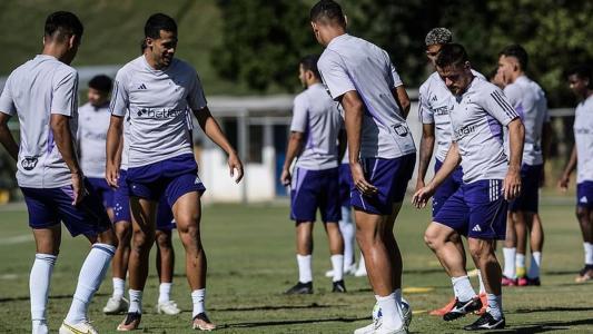 Jogadores realizaram última atividade antes do jogo nesta terça (16) em BH