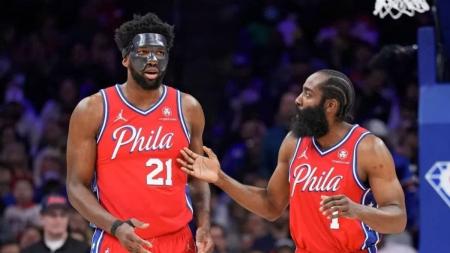 Jogadores são colegas de time no 76ers
