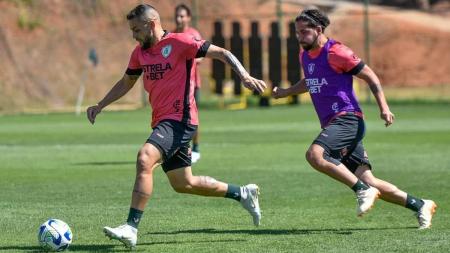 Jogadores treinaram em Belo Horizonte antes de viagem