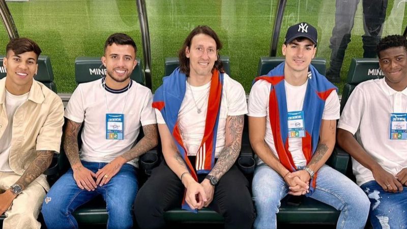 Reforço do Cruzeiro exalta 'primeira noite' no Mineirão e manda recado