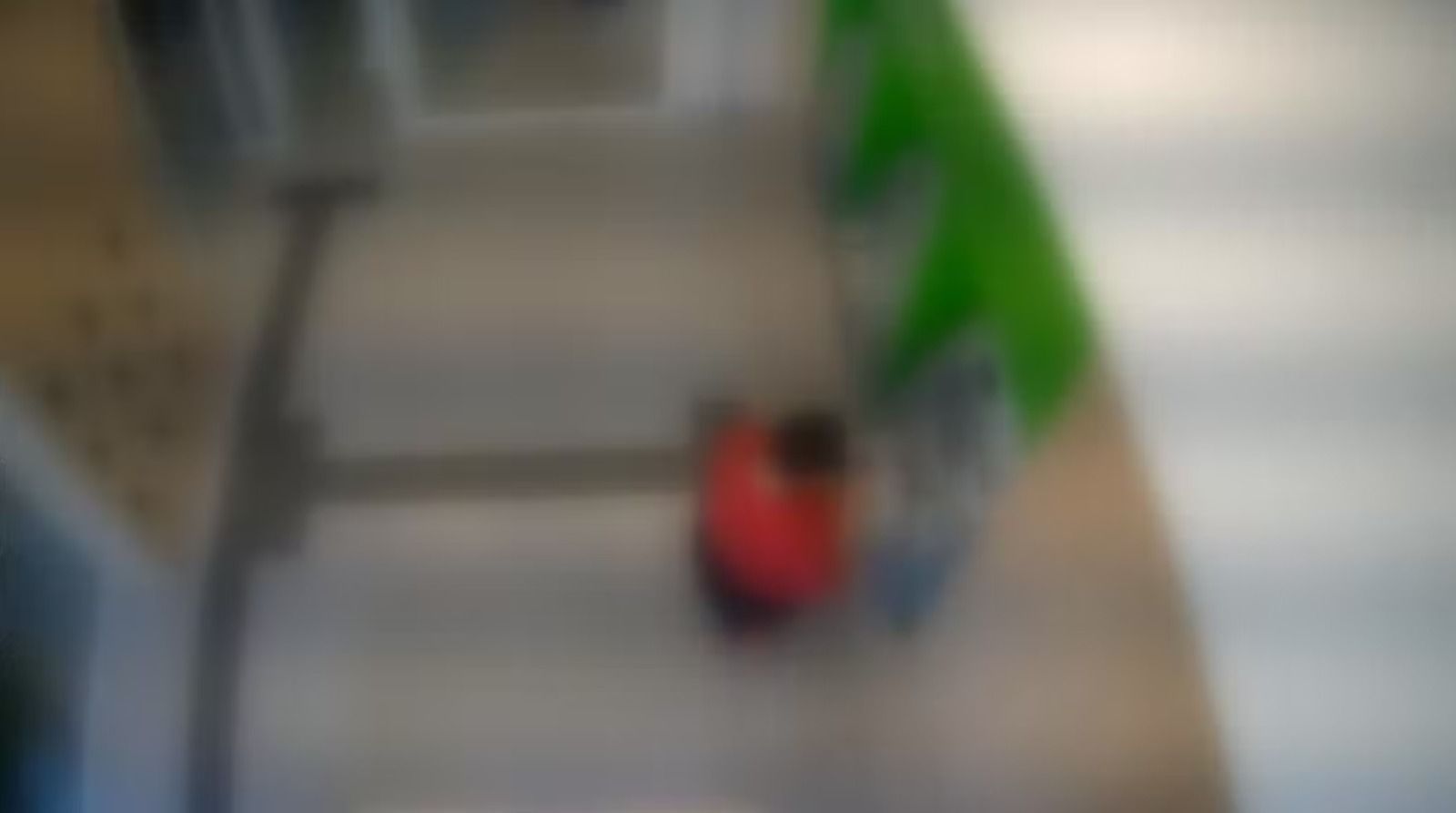 Jovem suspeita de furtar R$ 179 mil para apostar no 'Tigrinho' fez 59 transferências com cartão do avô
