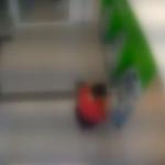 Jovem suspeita de furtar R$ 179 mil para apostar no 'Tigrinho' fez 59 transferências com cartão do avô