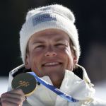Norueguês conquista 9º ouro e se isola como maior vencedor dos Jogos de Inverno