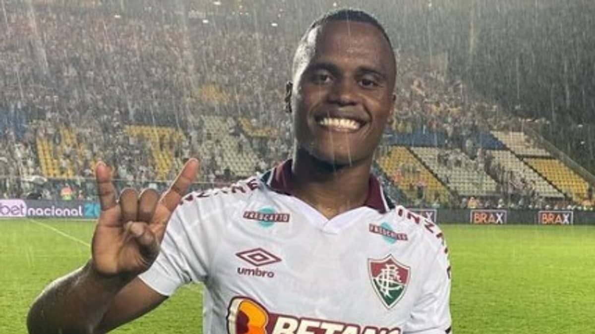 Fluminense vence Madureira e mantém 100% de aproveitamento no Carioca