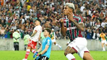 John Kennedy marcou o segundo gol da vitória do Fluminense