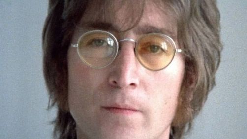 John Lennon no clipe de 'Imagine', filmado em 1971
