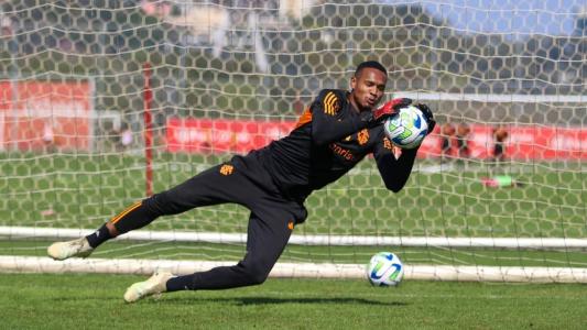 John será o novo goleiro do Valladolid, da Espanha