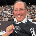 Botafogo quer afastar John Textor e dar passo para mudar gestão da SAF