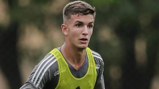 Joia da base do Atlético assina com patrocinador