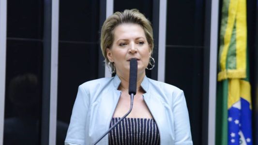 Joice Hasselmann é acusada de 'rachadinha' por ex-funcionária