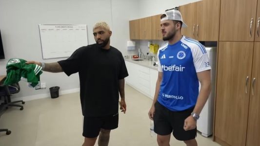Jon Vlogs (dir) na Toca da Raposa II, em Belo Horizonte