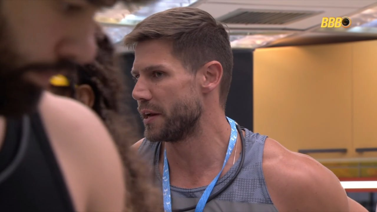 Jonas e Chaiany trocam xingamentos no BBB 26 após Prova do Anjo: 'Te acho mentiroso'
