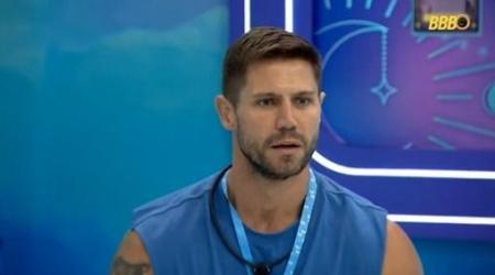 Jonas Sulzbach reage à invertida de Ana Paula Renault