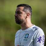 Cruzeiro consulta técnico ex-Seleção Brasileira Sub-20 para time feminino