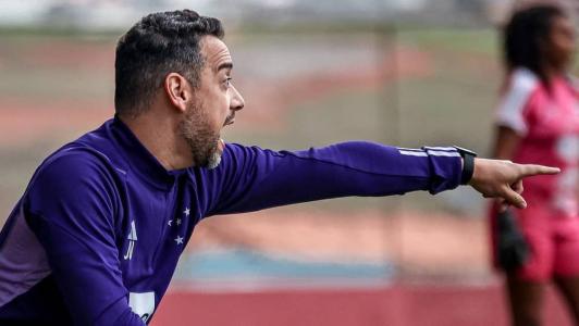 Jonas Urias, novo técnico do time feminino do Cruzeiro