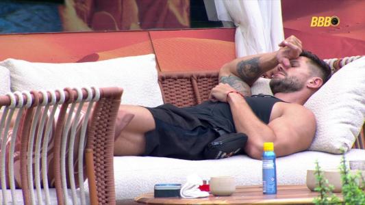 Jonas se isolou dos participantes após discussão