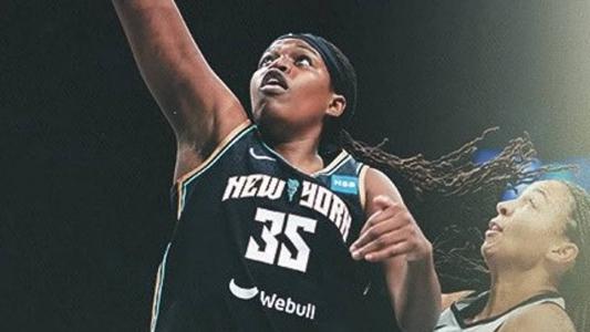 Jonquel Jones foi o destaque do Liberty no triunfo sobre o Aces