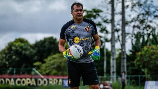 Jorcey Anísio, preparador de goleiros, foi demitido pelo Sport