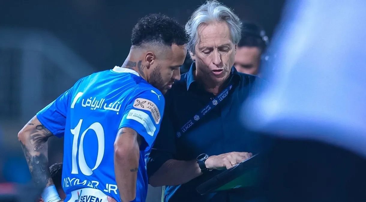 Jorge Jesus: 'Cristiano Ronaldo tem mais paixão pelo futebol, Neymar por outras coisas'