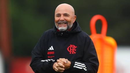 Jorge Sampaoli, do Flamengo, durante atividade no Ninho do Urubu