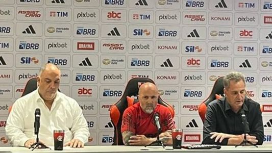 Jorge Sampaoli foi apresentado oficialmente no Flamengo
