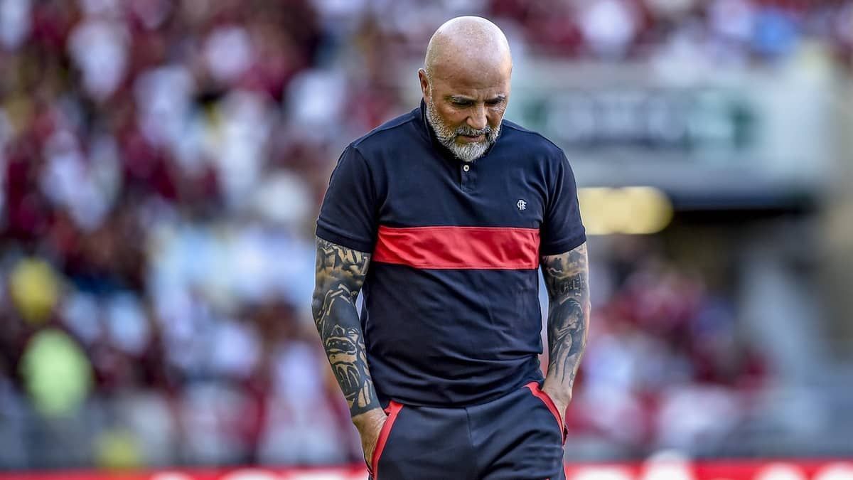 Em busca de regularidade, Flamengo visita o Athletico pelo Brasileirão